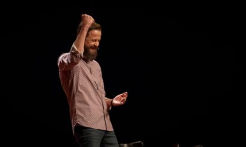 Jim Stolze: “Acredito que a IA irá libertar-nos do robô que existe dentro de nós”