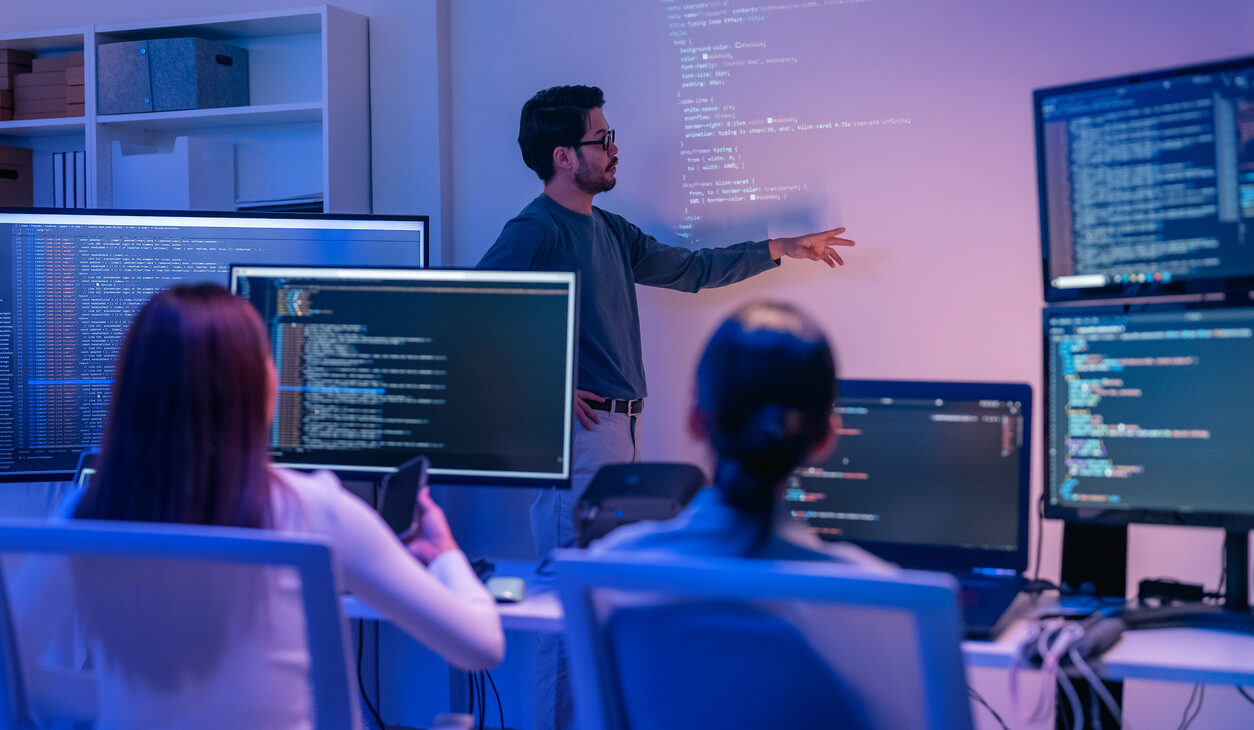 INTELIGÊNCIA ARTIFICIAL (IA) PARA ESPECIALISTAS DE IT – TÉCNICAS, CASOS DE USO E INOVAÇÕES